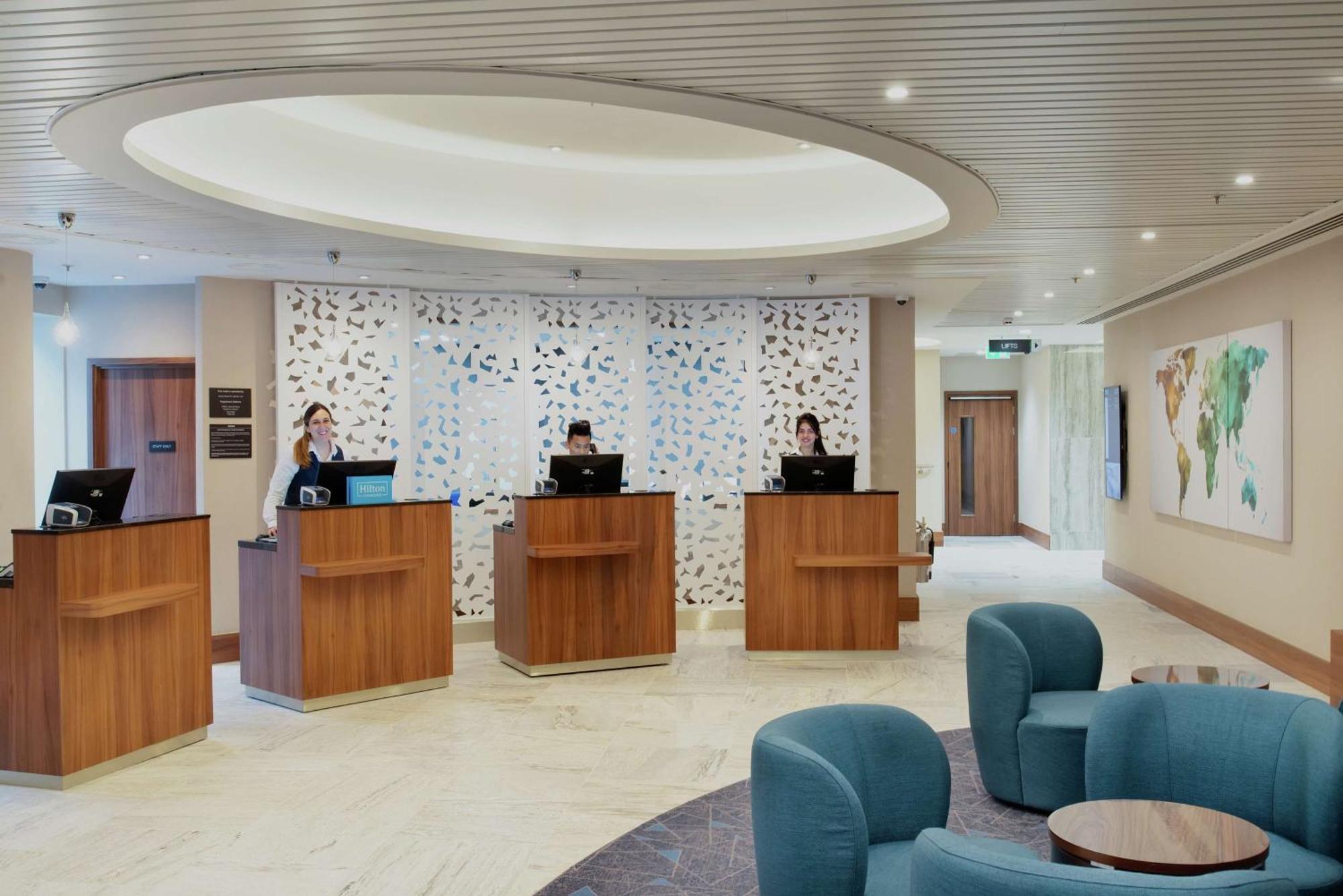 Hilton Garden London Heathrow Terminal 2 And 3 Hotel 4*